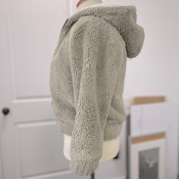 Forever 21 Girls | Medium Crop - Full Zip Fur Hoodie | - Picture 5 of 5